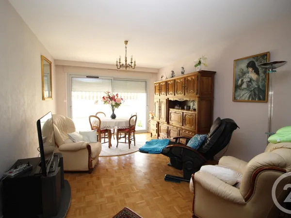 Appartement 3 pièces 77 m² 