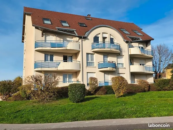 Studio 1 pièce 25 m² 