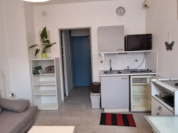 Loue studio meublé et équipé Kerinou 