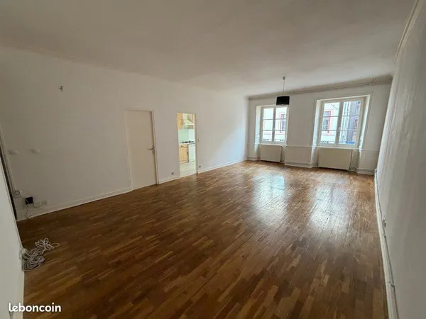Appartement 3 pièces au plein centre de Montbéliard 