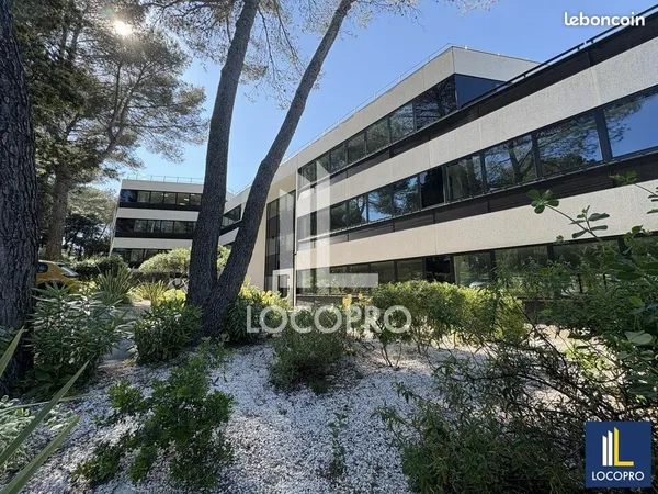 Bureau 1 574 m² 