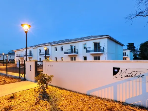 T3 RECENT AVEC TERRASSE ET PKG PROCHE HAUT LEVEQUE/X.ARNOZAN 