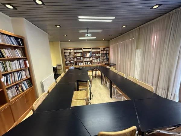 Boutique 2 pièces 122 m² 