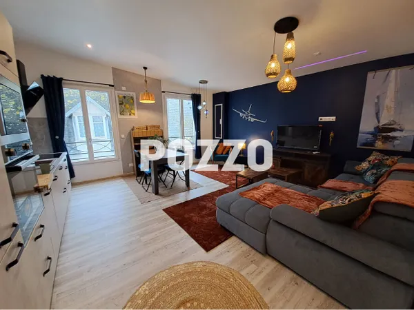 Location - Appartement 2 pièce(s) - 60 m² - Meublé à l'année - Granville 
