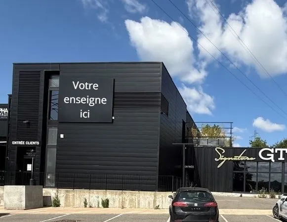 Bureau 232 m² 