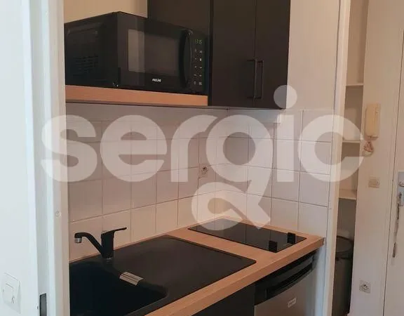 Studio 1 pièce 20 m² 