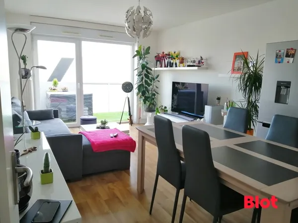 A LOUER - VERT BUISSON - 3 pièces 60.20 m² - Balcon 