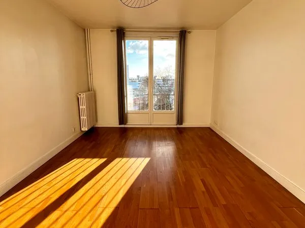 Beau 3 pièces 55 m² à 5 mn ligne 14 St Denis-Pleyel + Cave + Parking 
