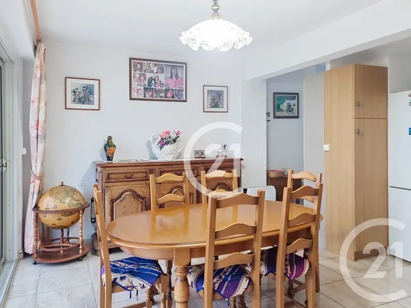Appartement 3 pièces 53 m² 