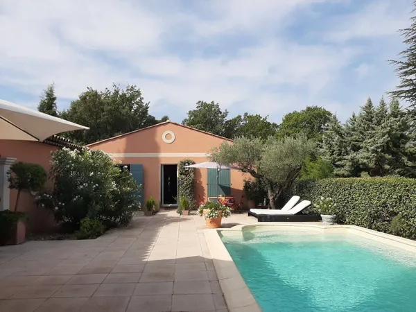 Maison de plain-pied 4 pièces 127 m² 
