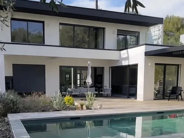 Maison contemporaine - Présentation confidentielle 