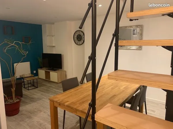 Appartement T2 + Mezzanine Meublé Laval centre ville 