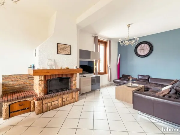 Maison 5 pièces 220 m² 