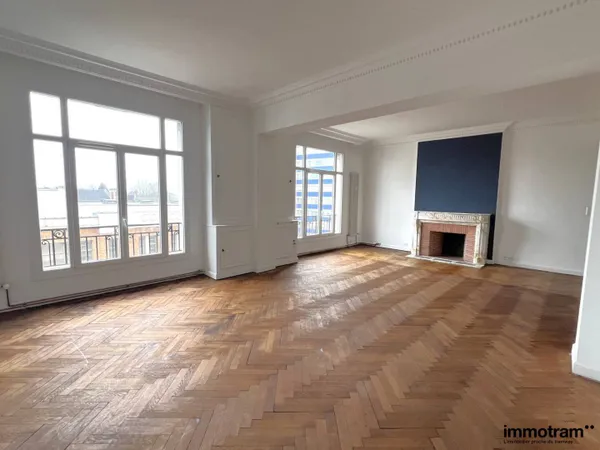 Appartement 5 pièces 180 m² 