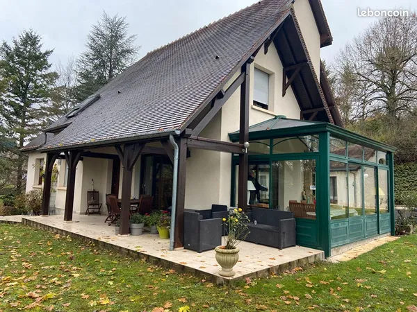 Propriété 9 pièces 198 m² 