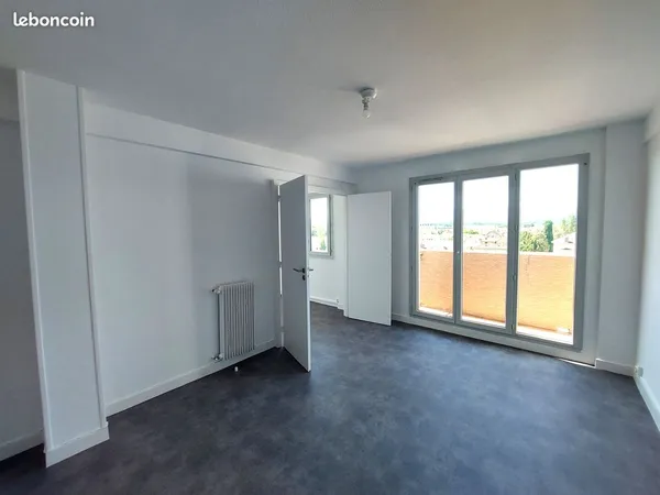 T4 rénové et lumineux - Résidence sécurisée - 67 m² 