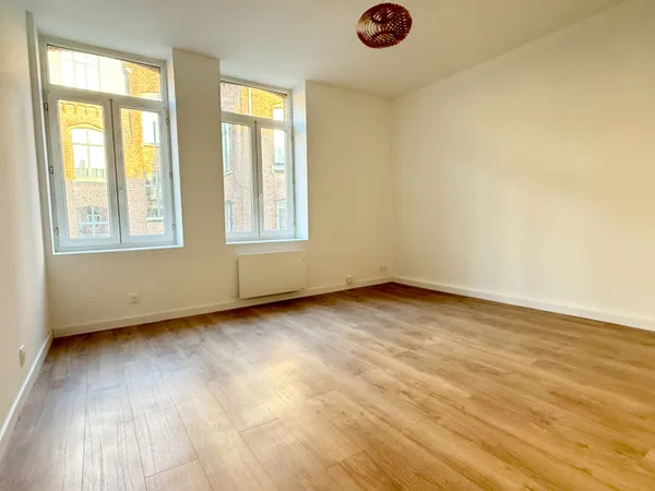 APPARTEMENT 1 CHAMBRE EN DUPLEX Quartier Vauban / Cormontaigne 