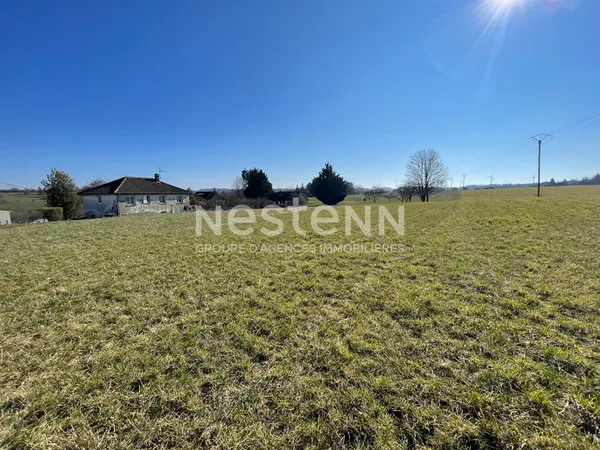 ERIZE-LA-BRULEE - Terrain constructible 3175m², Secteur Calme et Verdoyant. Sortie de Village. 