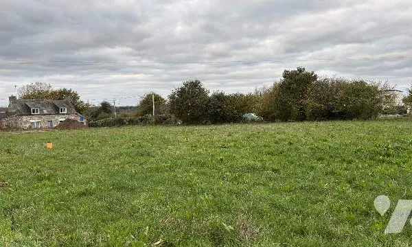 Terrain 783 m² 