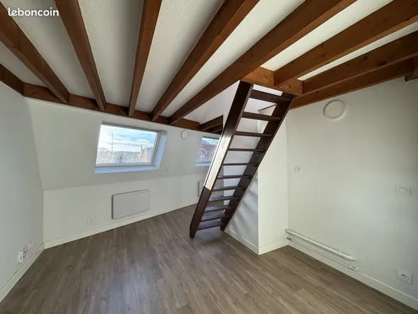 Studio 1 pièce 21 m² 
