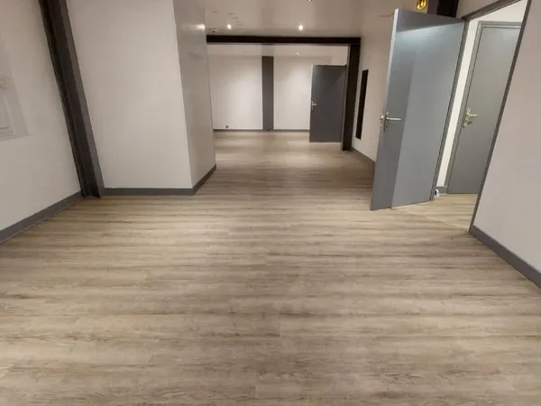 Local commercial 160 m² 