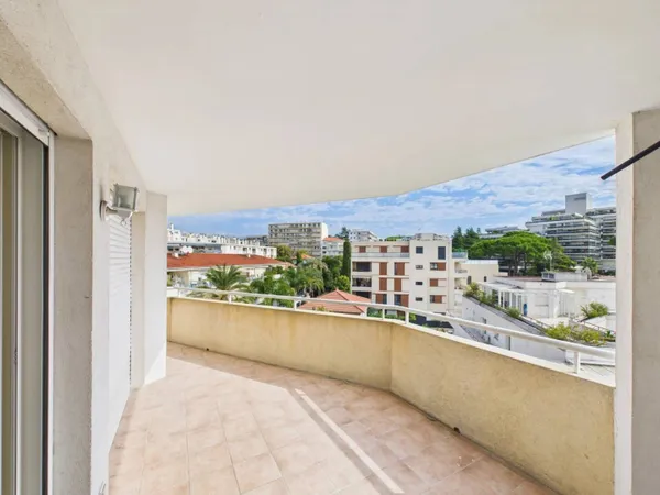 Appartement 4 pièces 82 m² 