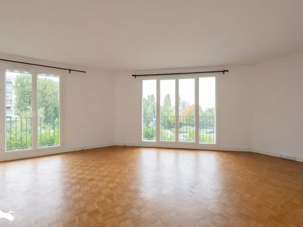 Appartement de 4 pièces principales 