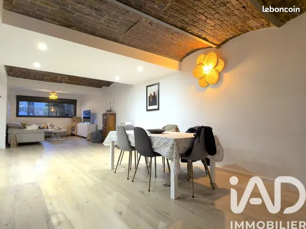 Maison 10 pièces 320 m² 