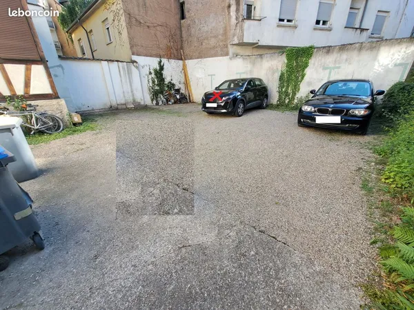 Parking cour extérieure sécurisé centre Strasbourg gare 