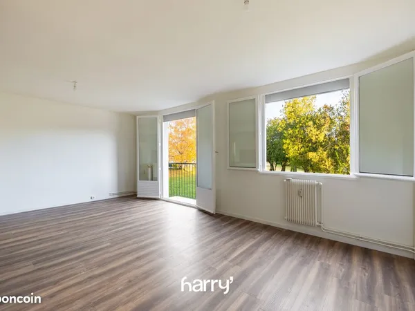 Appartement 4 pièces 77 m² 