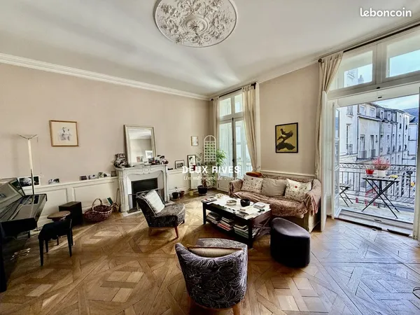 Appartement 6 pièces 161 m² 