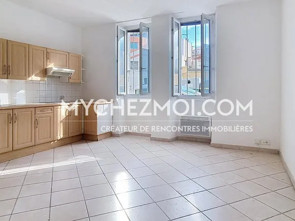 Vends T1 bis - 32.99m² - Marseille 13007 