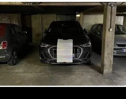 Parking 11 m² 