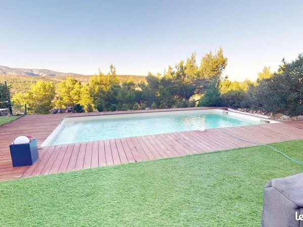 Maison 6 pièces 143 m² 