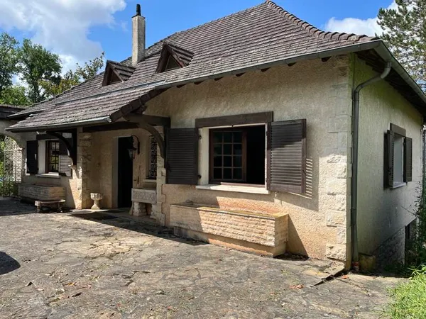 Pavillon 6 pièces 163 m² 