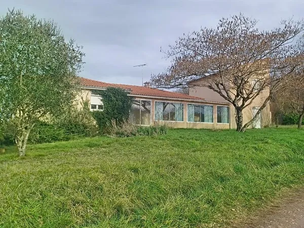 Maison T8 avec sous-sol 