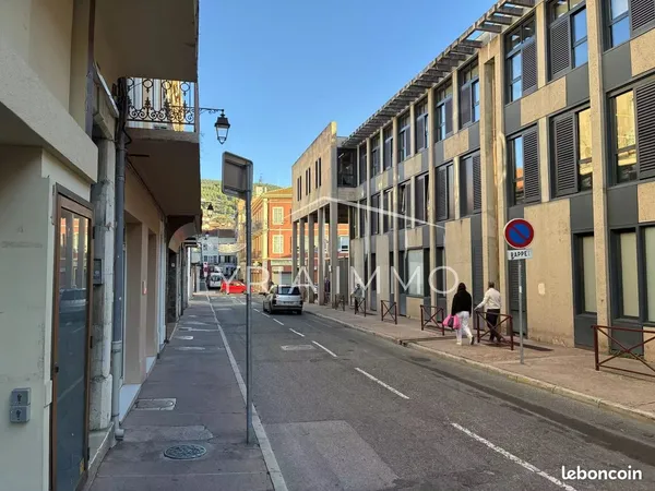Local commercial 85 m² Draguignan 
