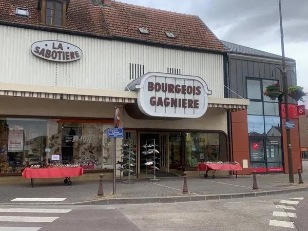 Local commercial 301 m² 