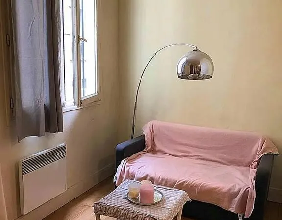 Studio 1 pièce 20 m² 
