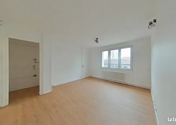 Appartement 4 pièces 63 m² 