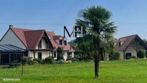 Maison 10 pièces 220 m² 