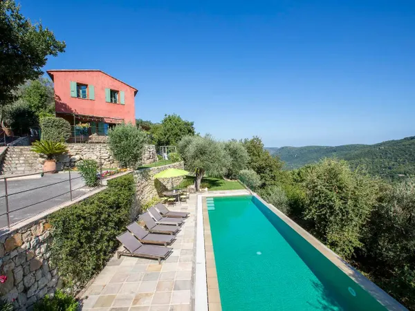 Loue maison familiale meublée 5 chambres + piscine 