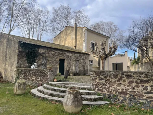 Maison 8 pièces 197 m² 