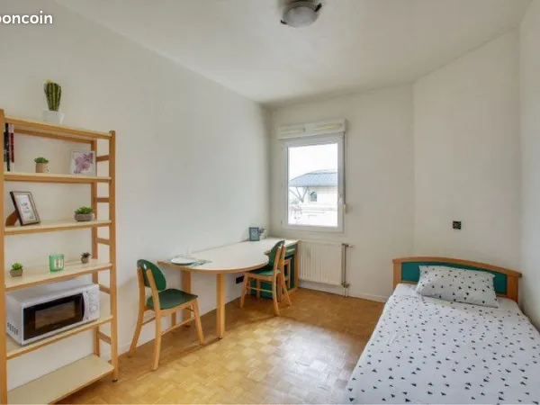Studio meublé 