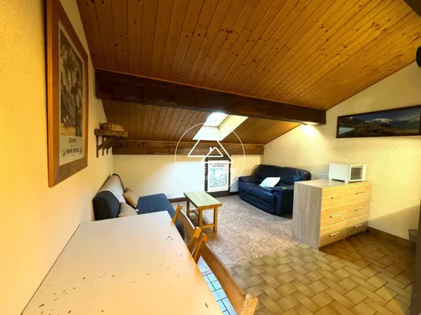 Studio 1 pièce 19 m² 