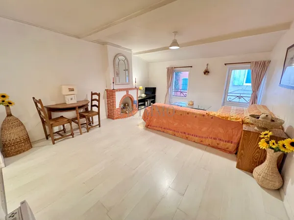 Grand et joli 2 pièces de 59 m2 au premier étage, Fréjus Cen 