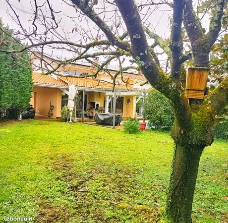 Maison 4 pièces 146 m² 