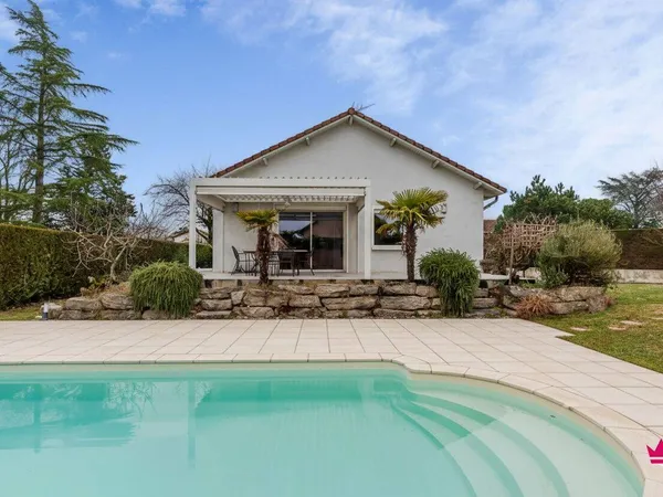 Maison 7 pièces 211 m² 