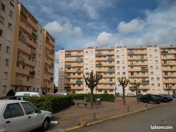 Garage/box Roanne 