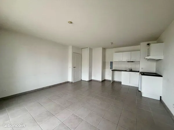Appartement T2 avec garage 